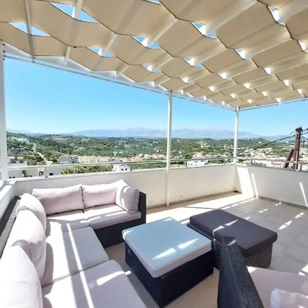 Villa Unnis 3 Bedroom Holiday In The Central Of Almyrida Chania (Crete)