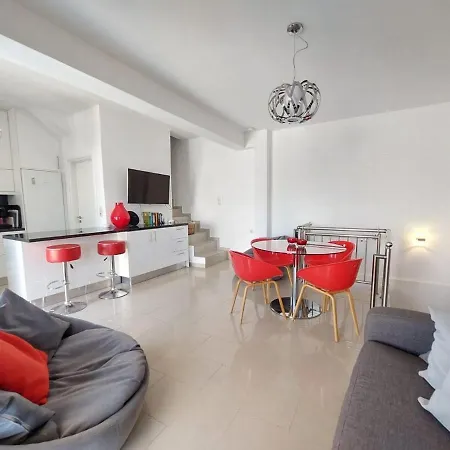 Villa Unnis 3 Bedroom Holiday In The Central Of Almyrida *