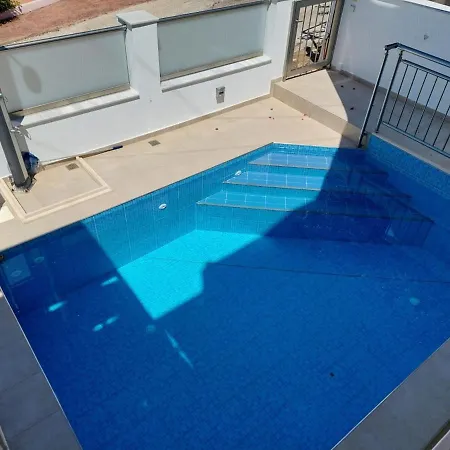 Villa Unnis 3 Bedroom Holiday In The Central Of Almyrida *